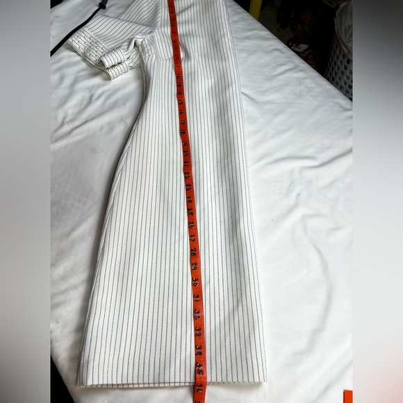 KARL LAGERFELD Cream and gray pinstriped mock neck shift dress size 8 - Picture 13 of 13